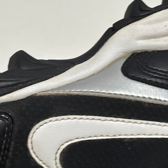 Nike Youth Black White Football Cleats Land Shark Athletic Shoes 4Y - Picture 13 of 16